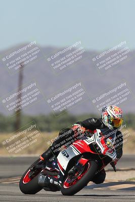 media/Oct-13-2025-Moto Forza (Mon) [[a66d839500]]/4-C Group/Session 3 (Turn 16)/